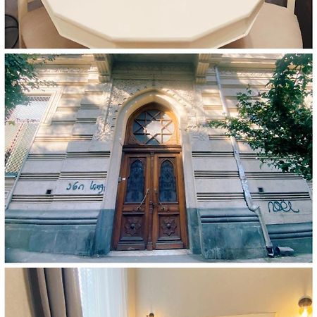 Sofiko Apartment In A Legendary Building Tbilisi ภายนอก รูปภาพ
